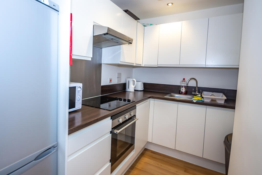 8 Whitefield Terrace, Flat 4, Plymouth, PL4 8NH Image 4