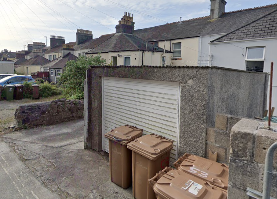 53 Connaught Avenue GARAGE Image 3