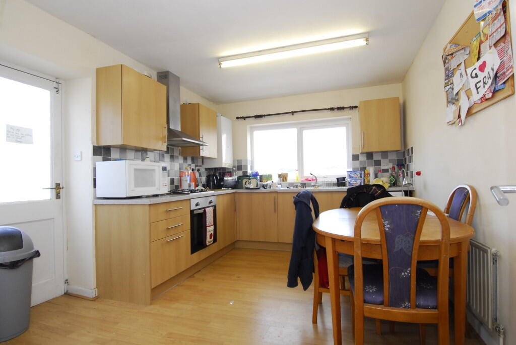 204 North Road West GFF, Plymouth, Devon, PL1 5DE Image 4