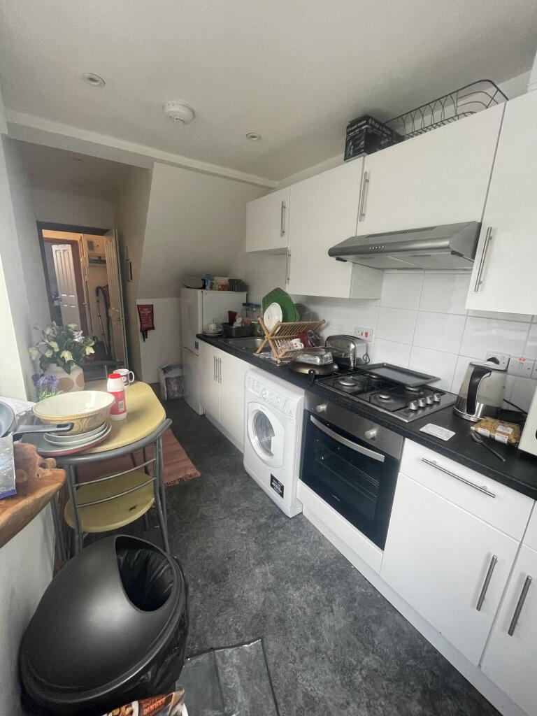 14 Napier Terrace - Ground, Plymouth, Devon, PL4 6ER Image 3