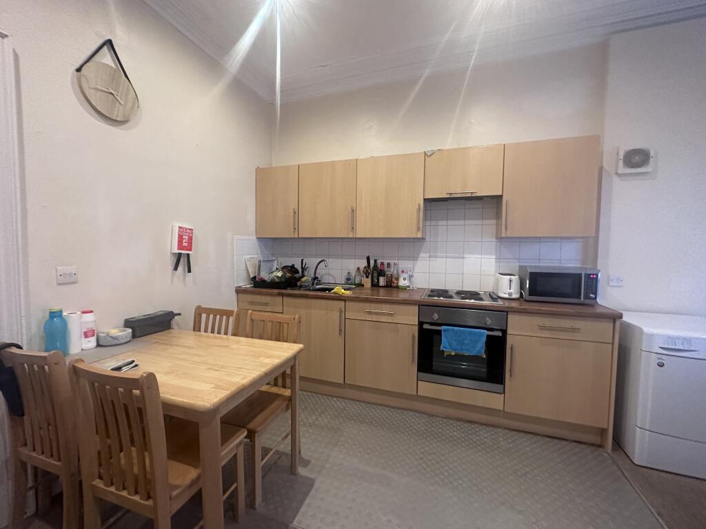 24 Woodland Terrace Flat 3 Image 3