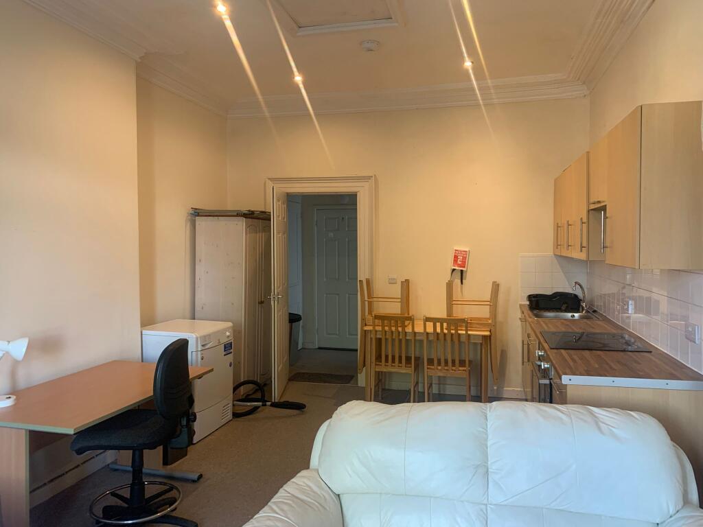 24 Woodland Terrace Flat 3, Plymouth, Devon, PL4 8NL Image 7