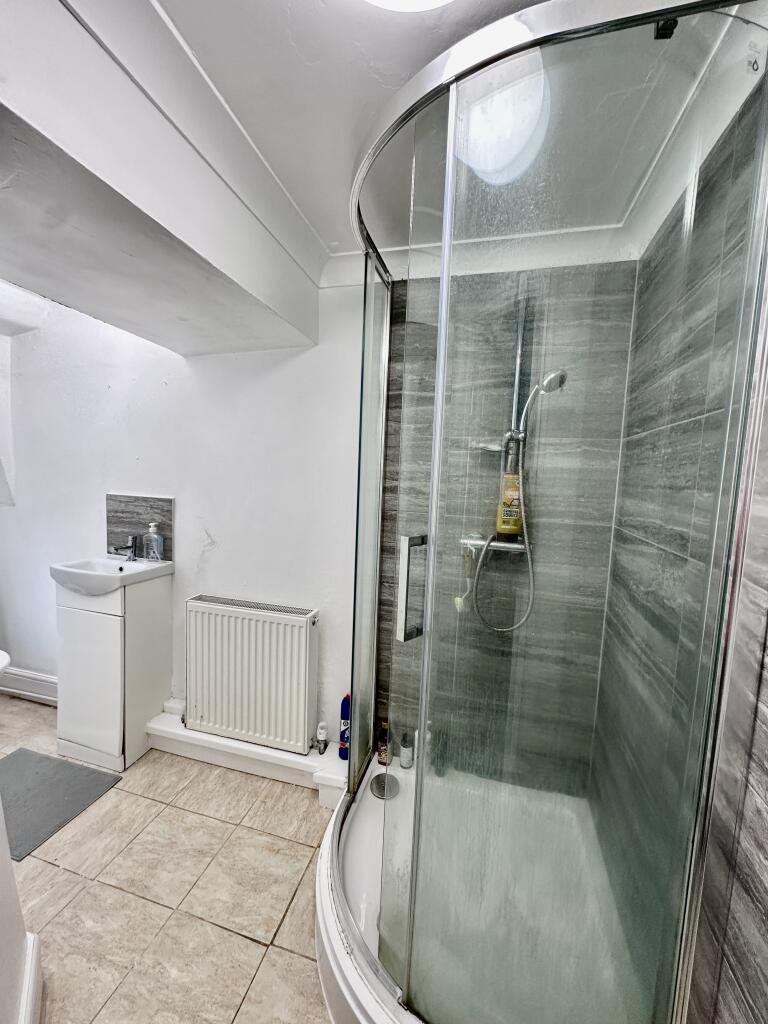 4 Radnor Street, Plymouth, Devon, PL4 8DR Image 4