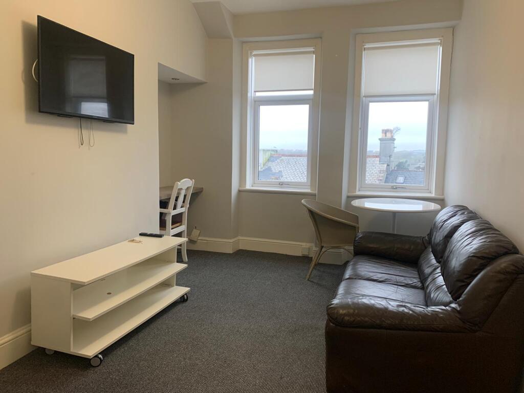 36 Houndiscombe Road, Flat 4 Image 3