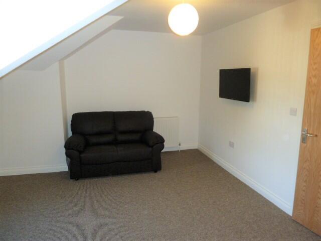 17 Napier terrace, Flat 3, Plymouth, Devon, PL4 6ER Image 4