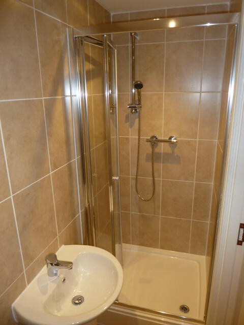 17 Napier terrace, Flat 3, Plymouth, Devon, PL4 6ER Image 5