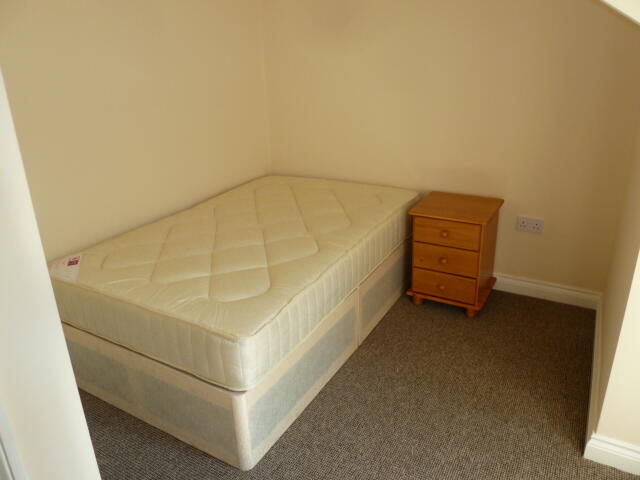 17 Napier terrace, Flat 3, Plymouth, Devon, PL4 6ER Image 6