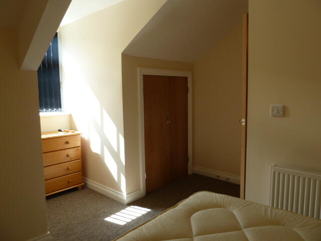 17 Napier terrace, Flat 3, Plymouth, Devon, PL4 6ER Image 7