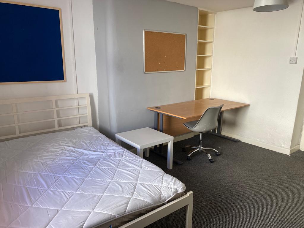 Flat 1 Radnor House Image 3