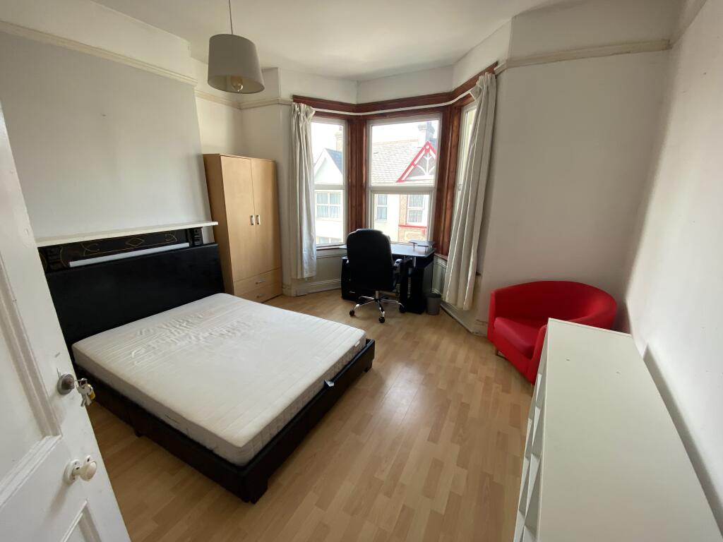 32 Eton Place, Plymouth, Devon, PL1 5DT Image 5