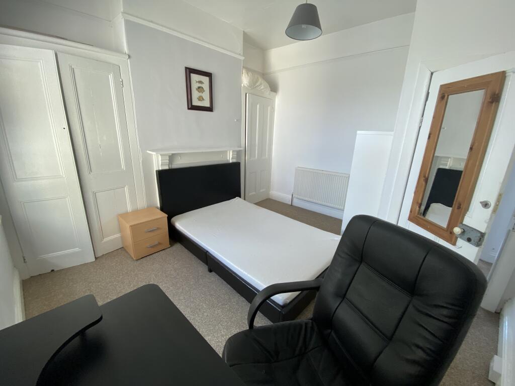 32 Eton Place, Plymouth, Devon, PL1 5DT Image 6