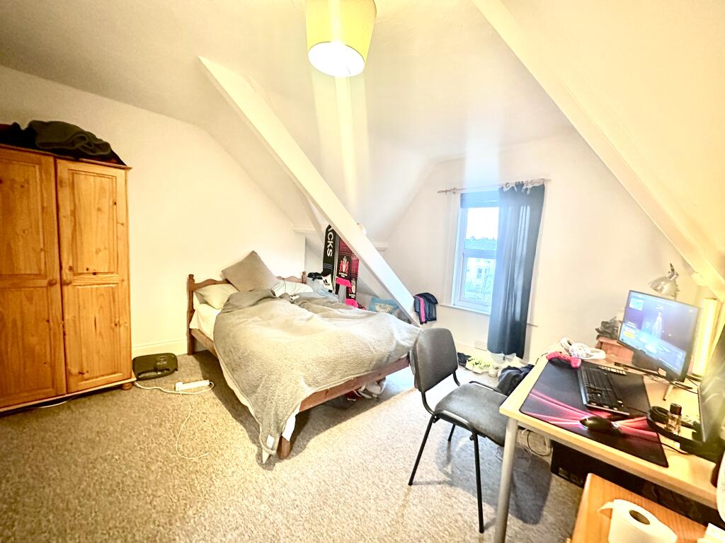 4 Napier Terrace, Maisonette, Plymouth, Devon, PL4 6ER Image 6