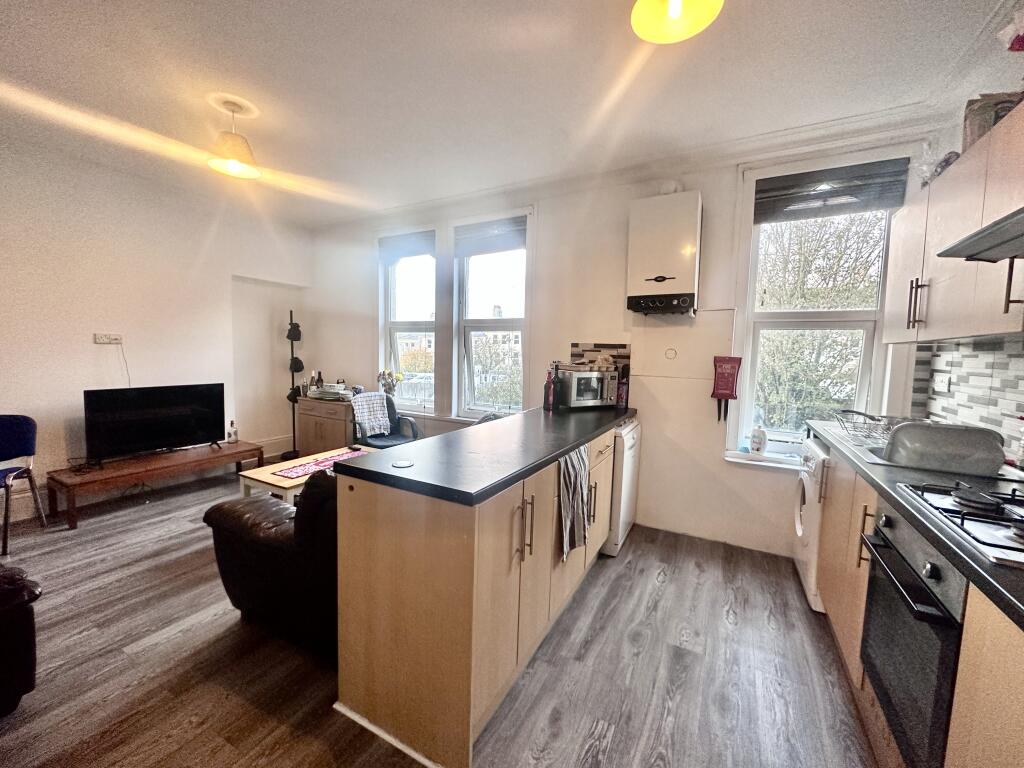 4 Napier Terrace, Maisonette, Plymouth, Devon, PL4 6ER Image 9