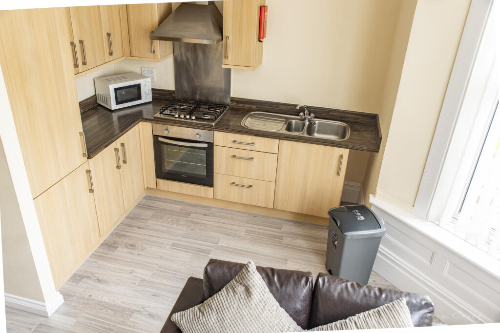 10 Lipson Road, Flat 1, Plymouth, PL4 8PN Image 7