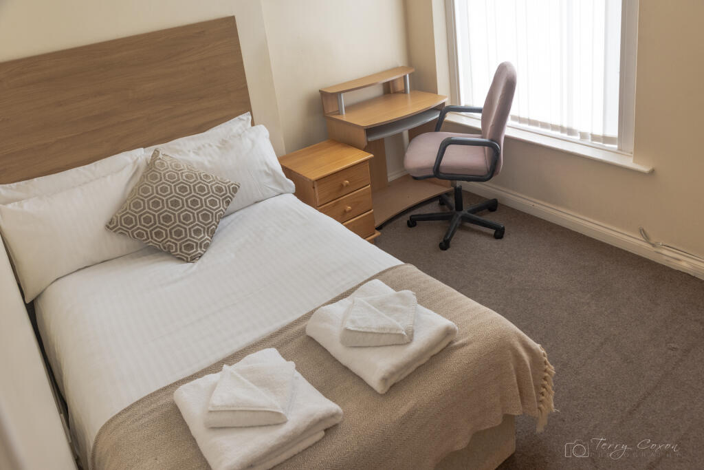 10 Lipson Road, Flat 1, Plymouth, PL4 8PN Image 9