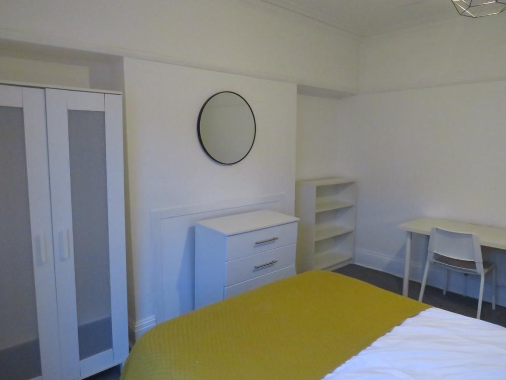 27 Furzehill Road, Plymouth, Devon, PL4 7JZ Image 9