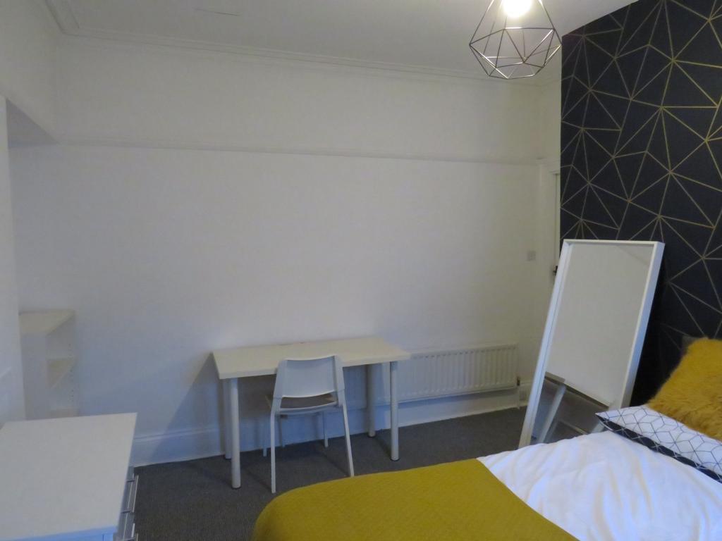 27 Furzehill Road, Plymouth, Devon, PL4 7JZ Image 21