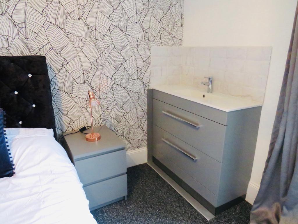 152 North Road East, Plymouth, Devon, PL4 6AQ Image 86