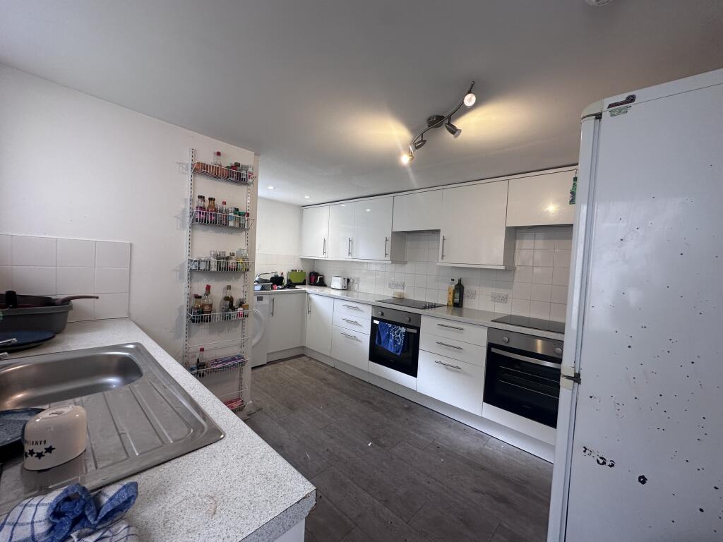 25 North Road East, Plymouth, Devon, PL4 6AS Image 11