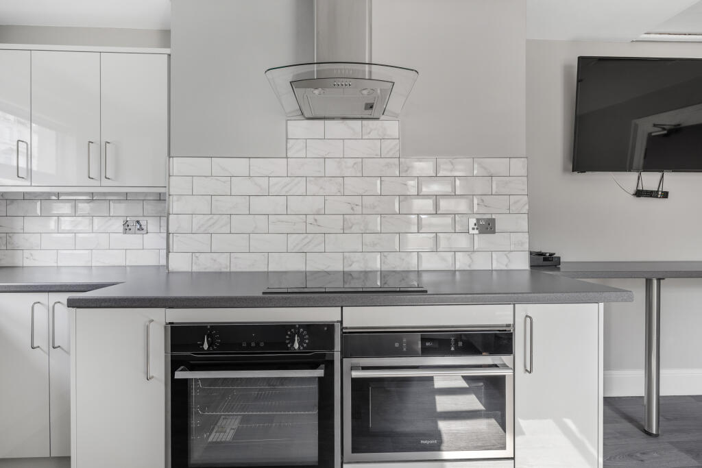 31 Connaught Avenue, Plymouth, Devon, PL4 7BT Image 7