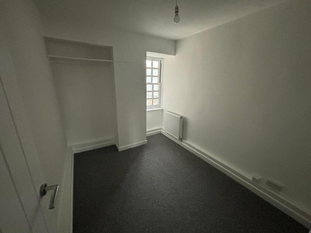 Flat 4 The Old Tannery, Modbury, Devon, PL21 0RF Image 4