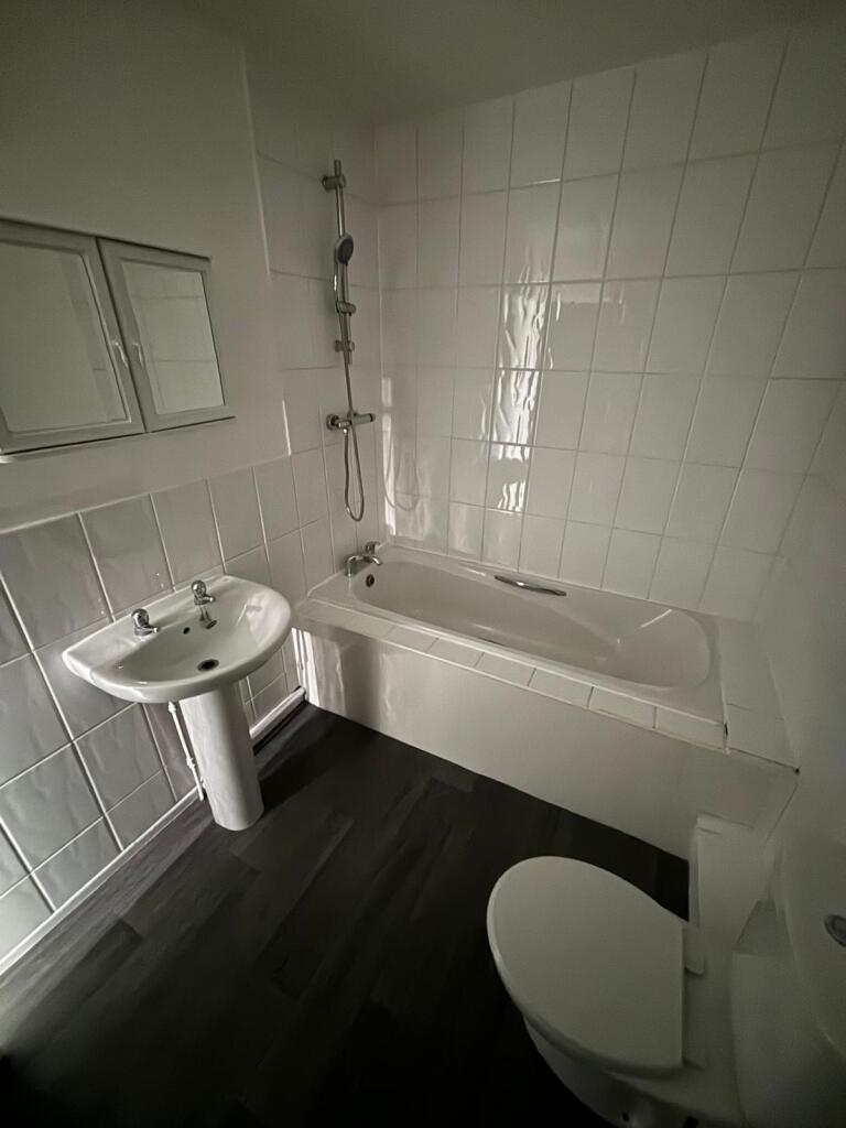 Flat 4 The Old Tannery, Modbury, Devon, PL21 0RF Image 6