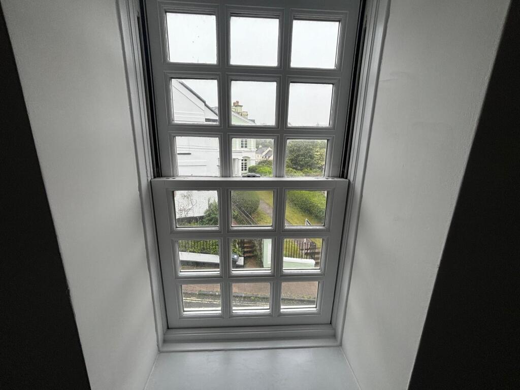 Flat 4 The Old Tannery, Modbury, Devon, PL21 0RF Image 7