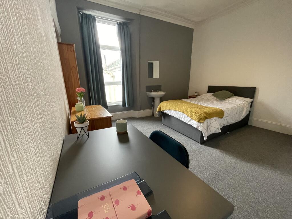 28 Lisson Grove, Plymouth, Devon, PL4 7DN Image 3