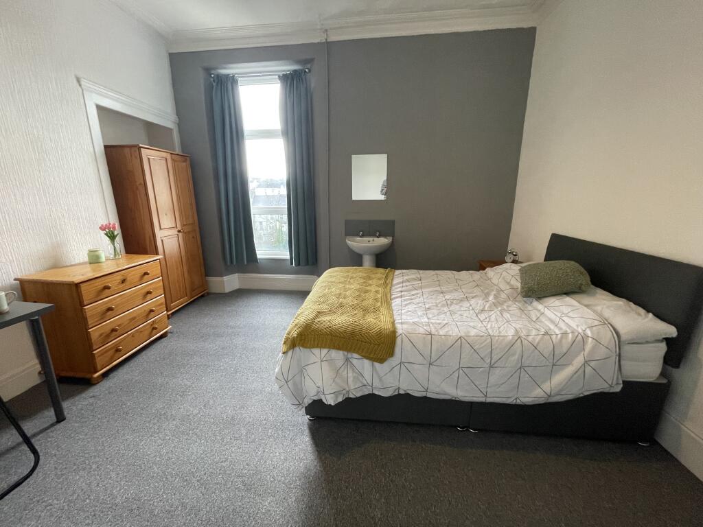 28 Lisson Grove, Plymouth, Devon, PL4 7DN Image 4