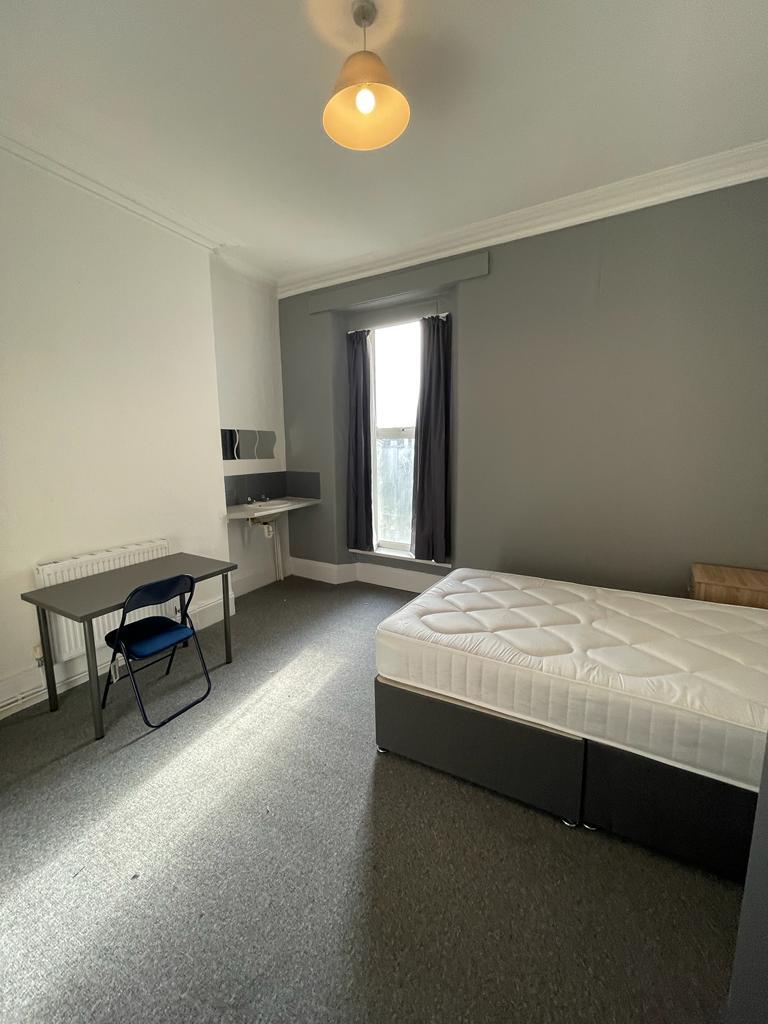 28 Lisson Grove, Plymouth, Devon, PL4 7DN Image 7