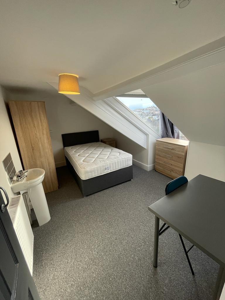 28 Lisson Grove, Plymouth, Devon, PL4 7DN Image 9