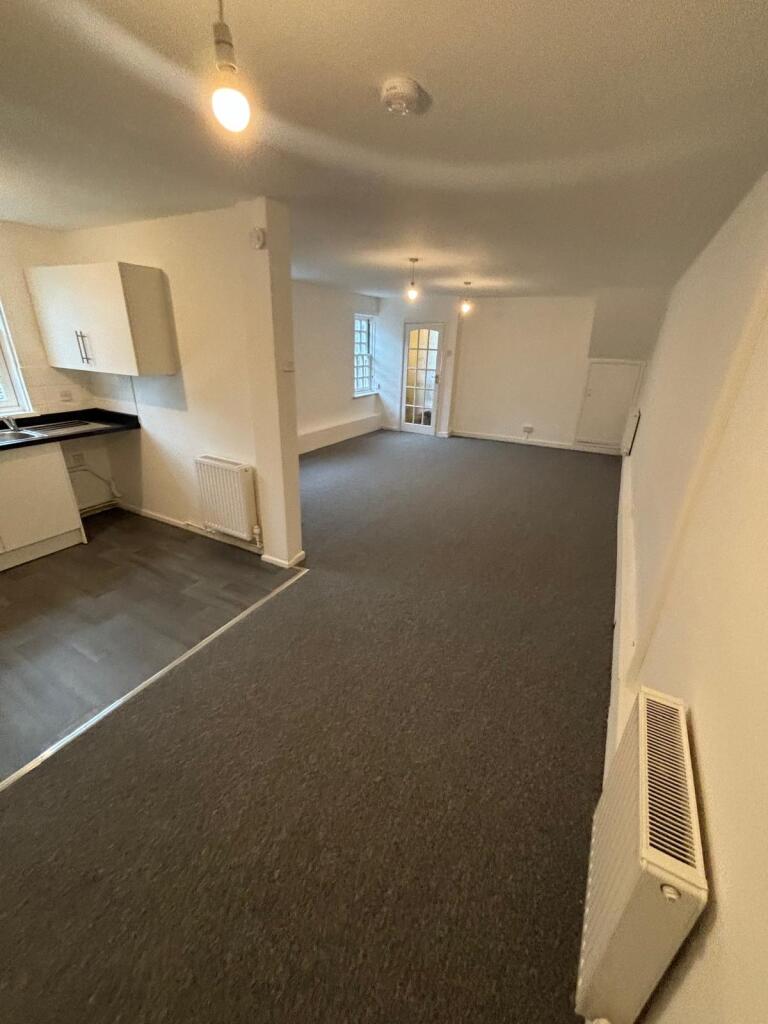 Flat 3 The Old Tannery, Modbury, Devon, PL21 0RF Image 8