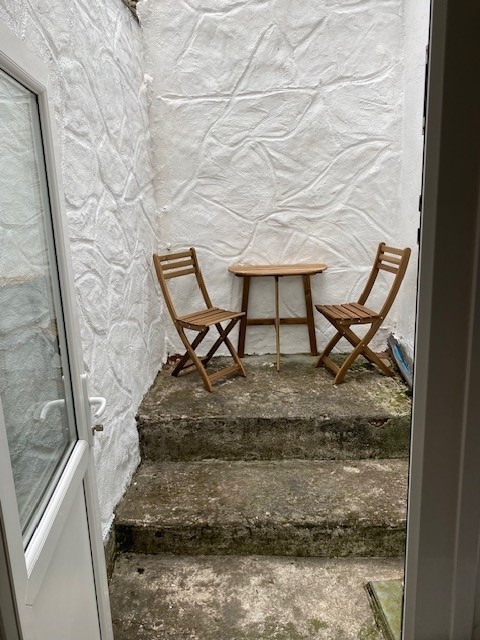 Flat 2 Radnor House, Plymouth, Devon, PL4 8NX Image 4