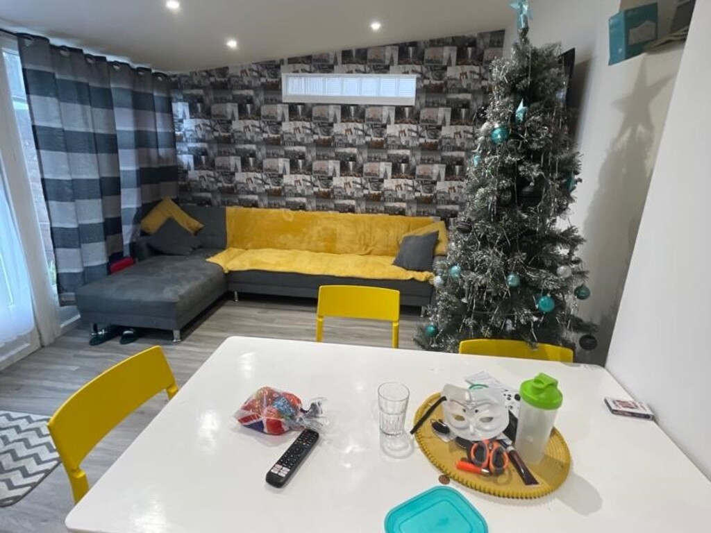 24 Winston Avenue Image 2