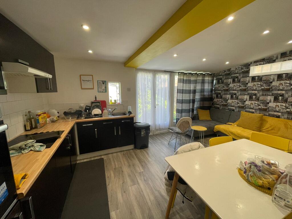 24 Winston Avenue, Plymouth, Devon, PL4 6AZ Image 3