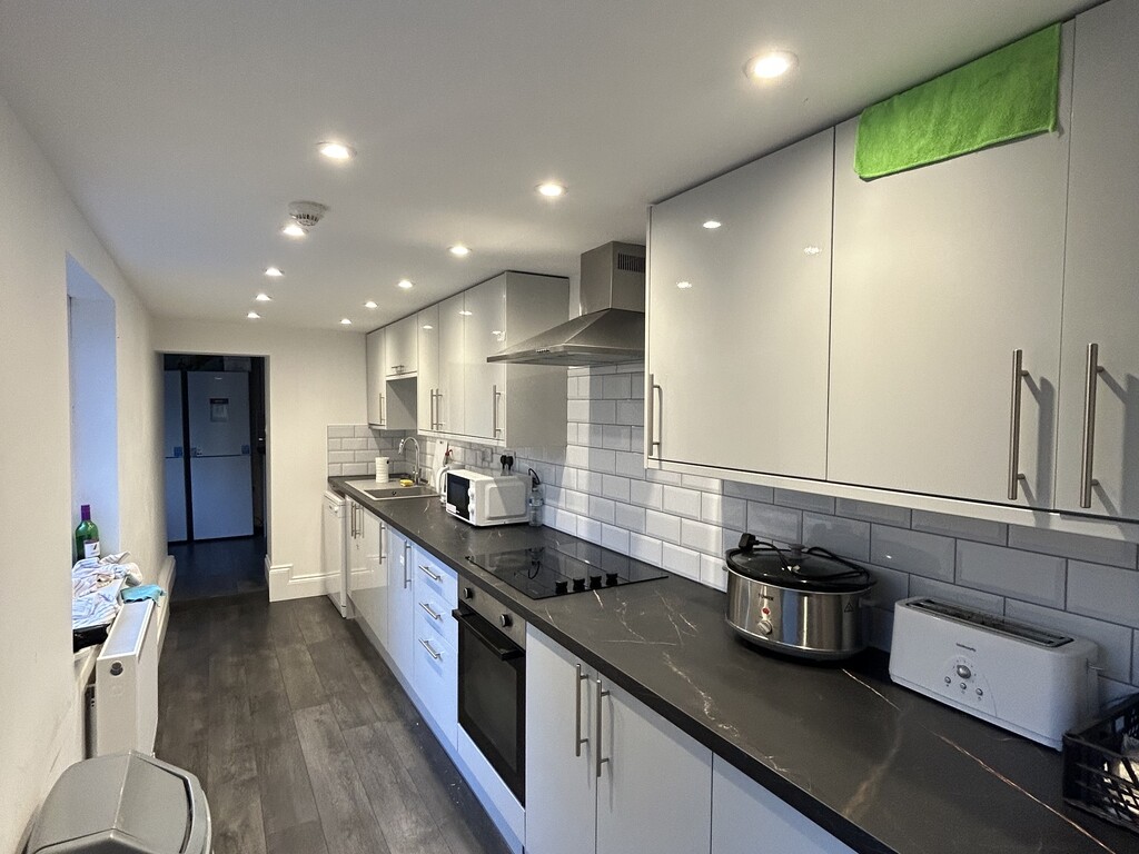 65 Clifton Place, Plymouth, Devon, PL4 8HY Image 3