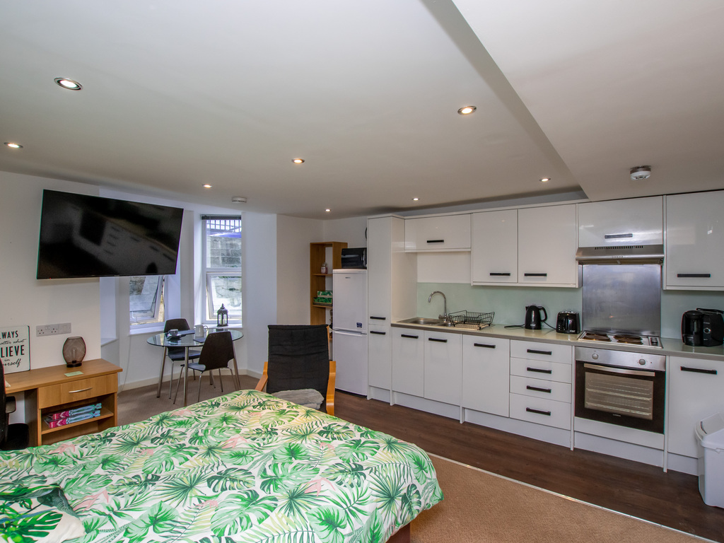 Studio 2 The Clubhouse, Plymouth, Devon, PL4 6LD Image 2