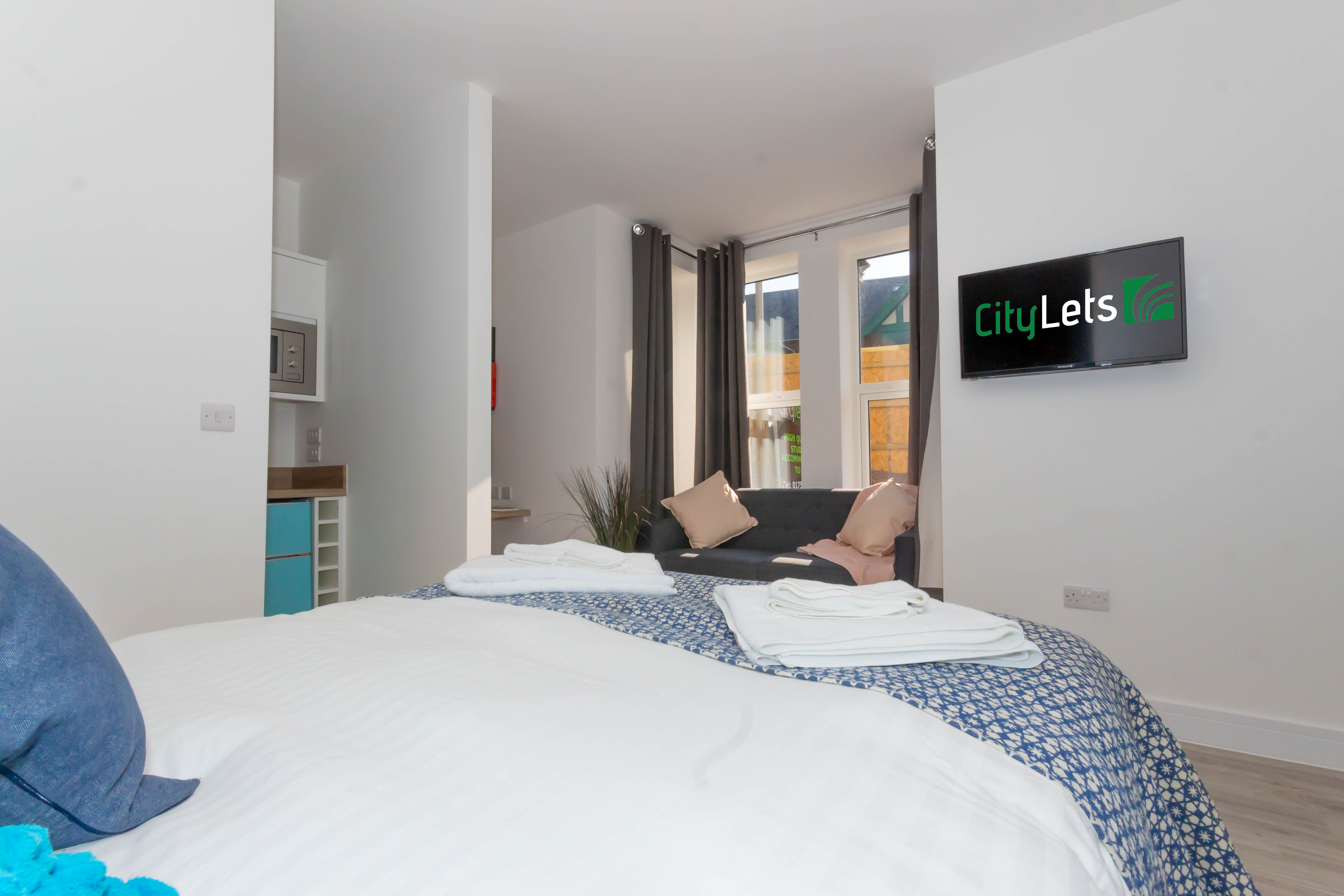 84-86 Derrys Villa, Flat 1 North Road East, Plymouth, Devon, PL4 6AN Image 4