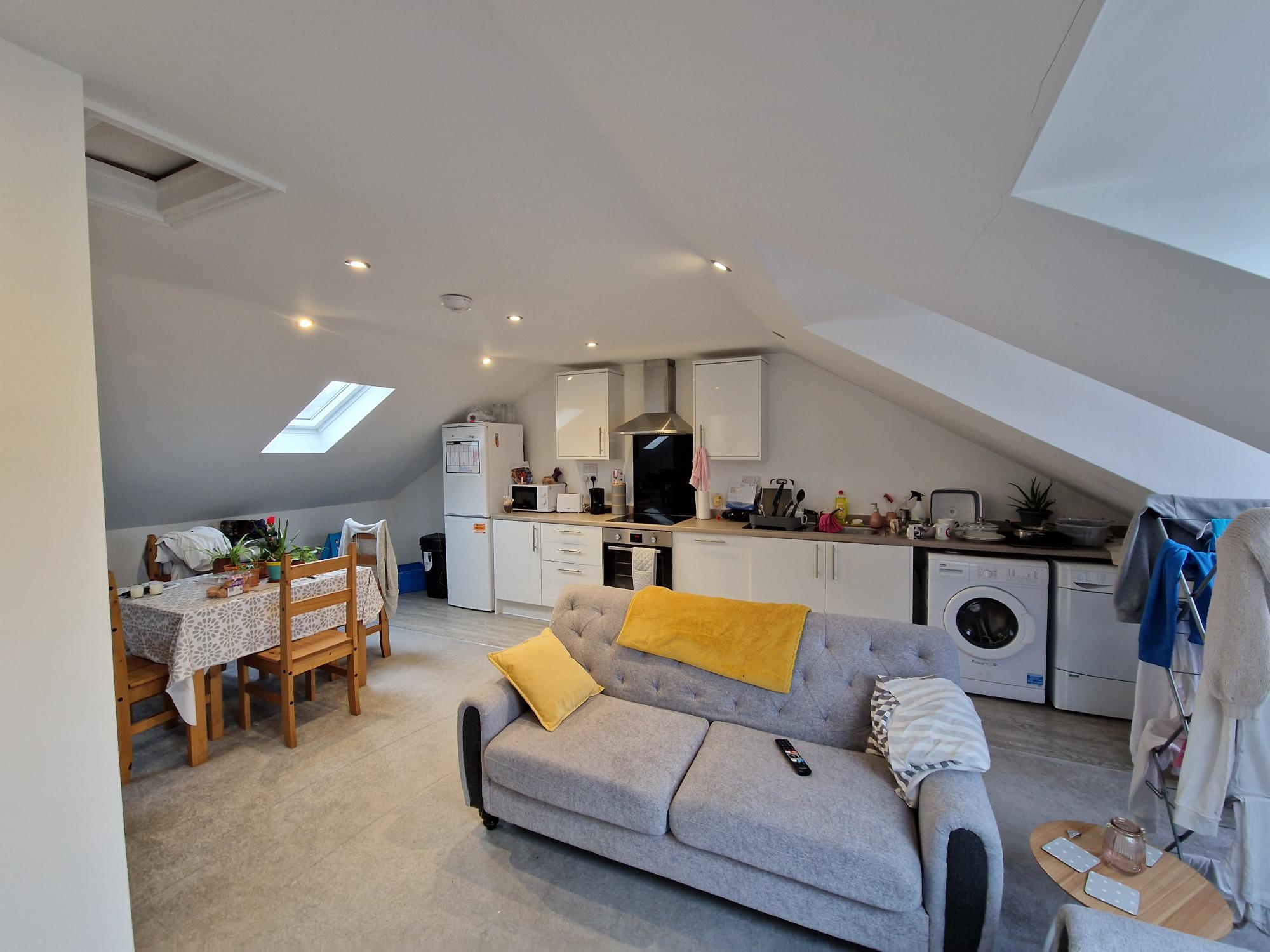 10 Lipson Road, Flat 3 Image 3