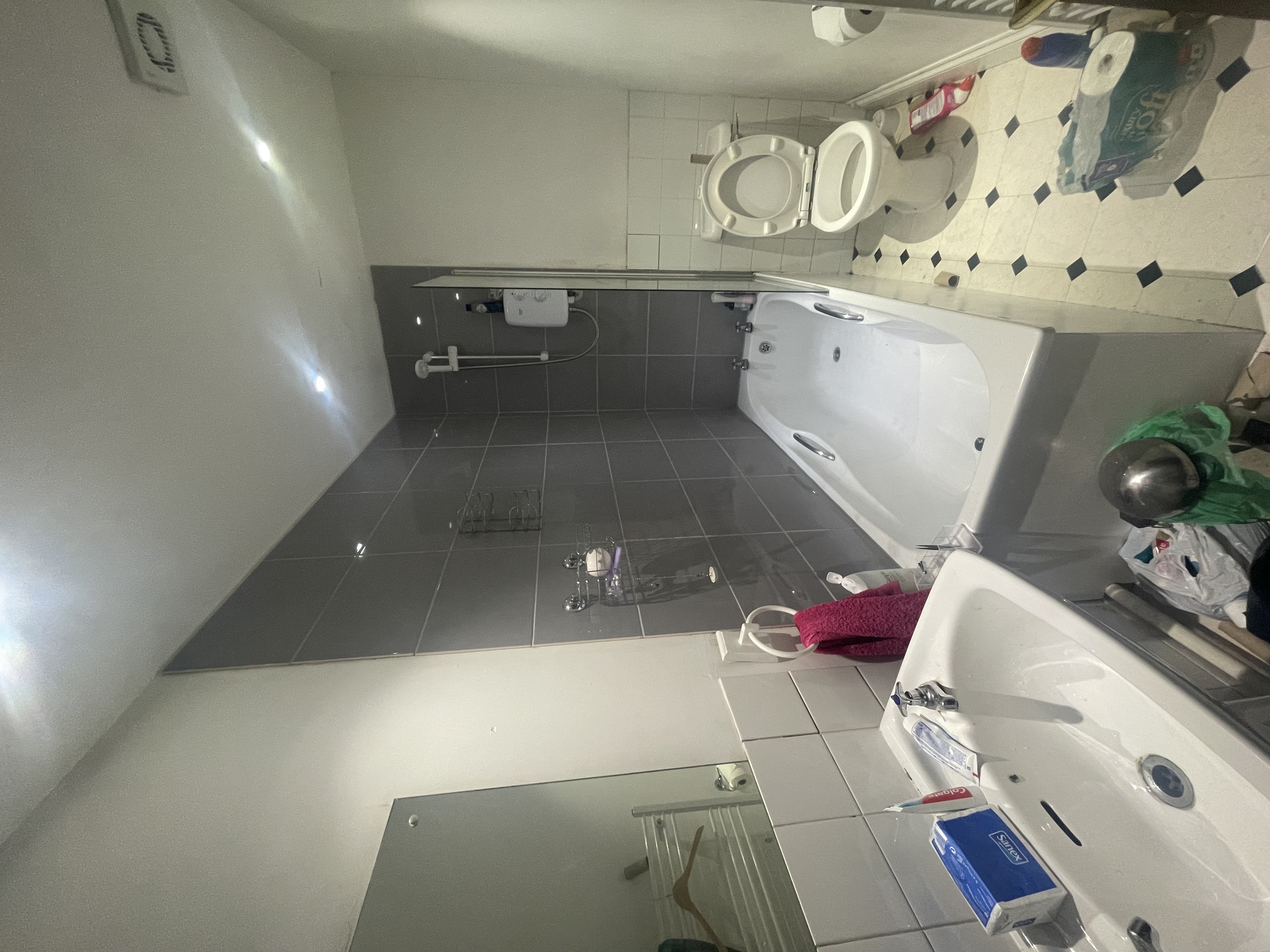 16 Napier Terrace, Basement Image 2