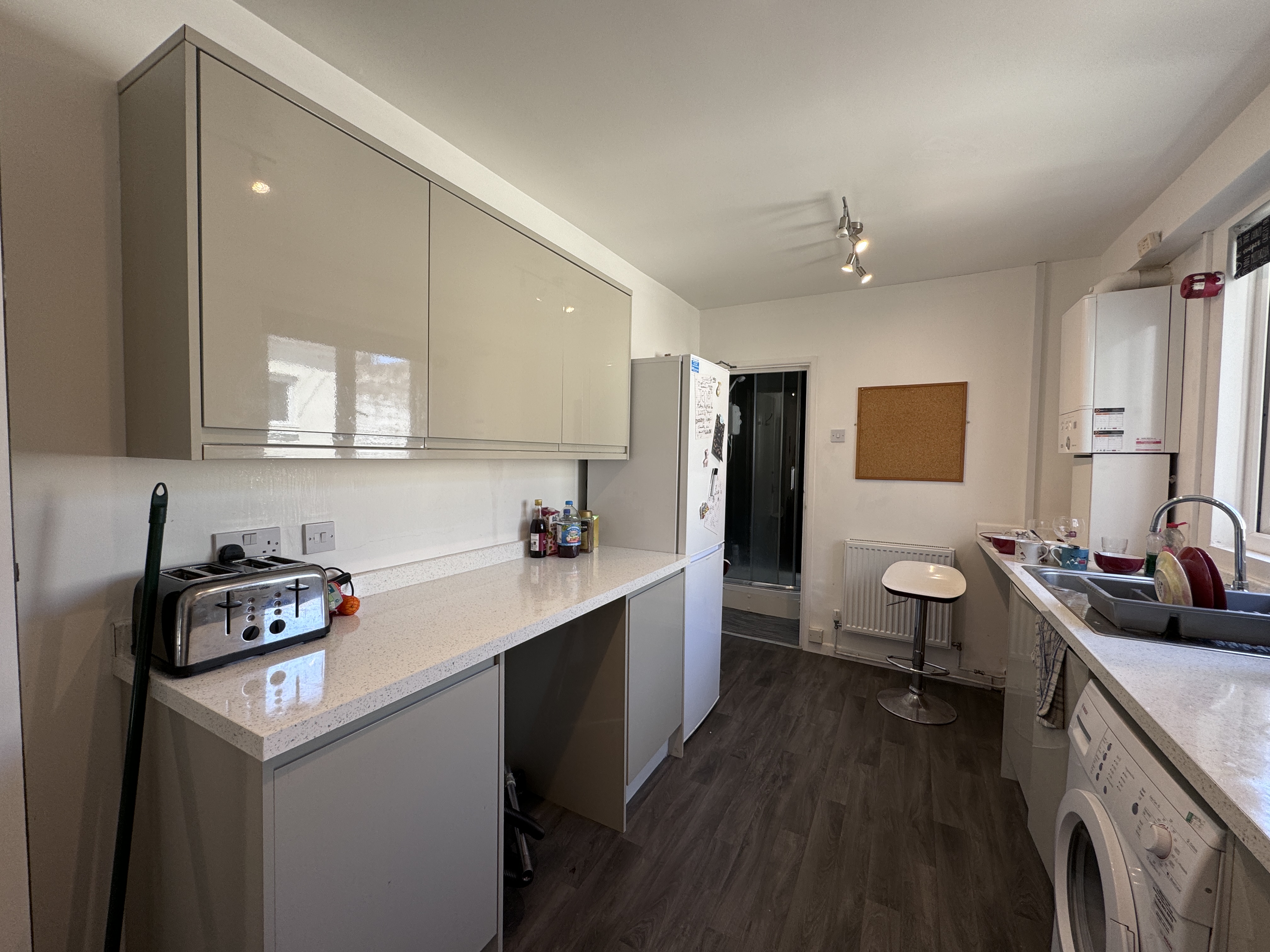 17 Headland Park Flat 2, Plymouth, Devon, PL4 8HS Image 1