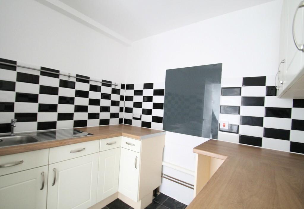 Flat 4 The Old Tannery, Modbury, Devon, PL21 0RF Image 6