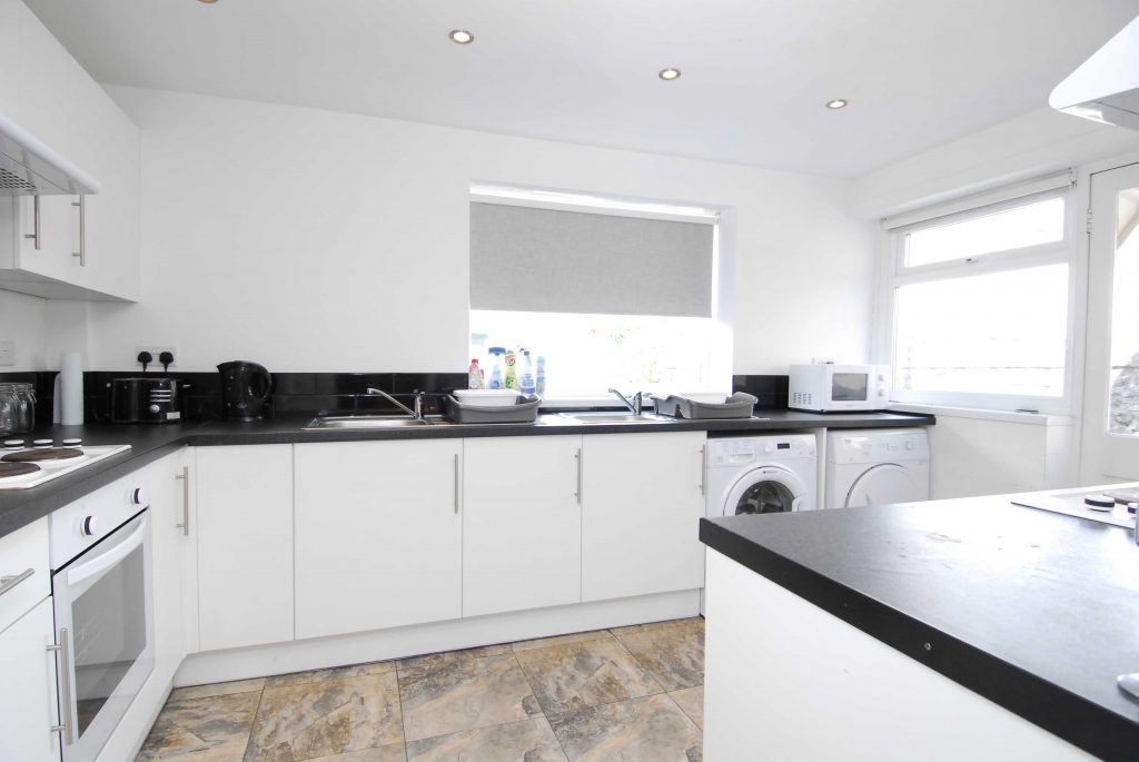 37 Beaumont, Plymouth, Devon, PL4 9BJ Image 3