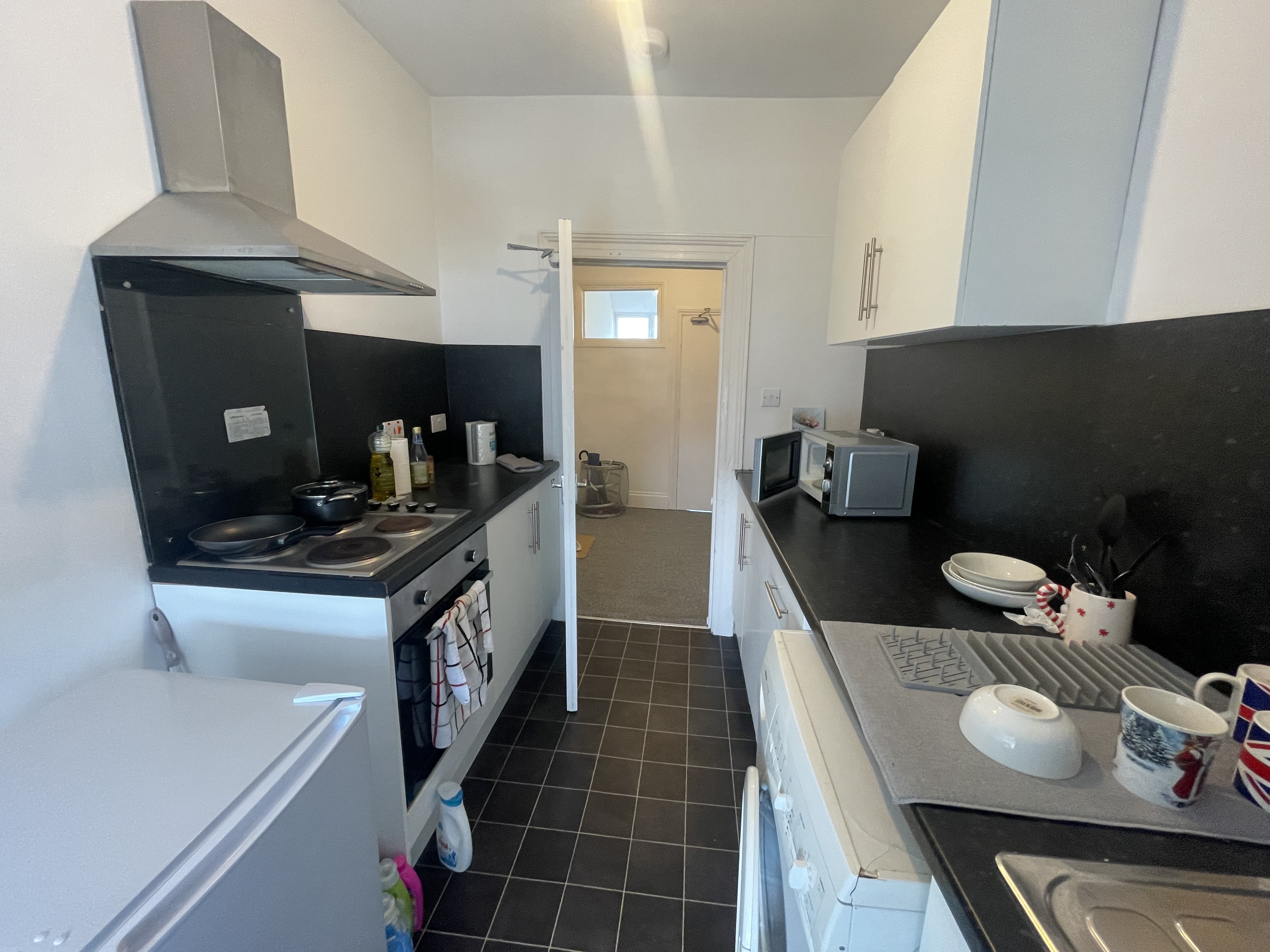 53 Connaught Avenue Flat 6 Image 2