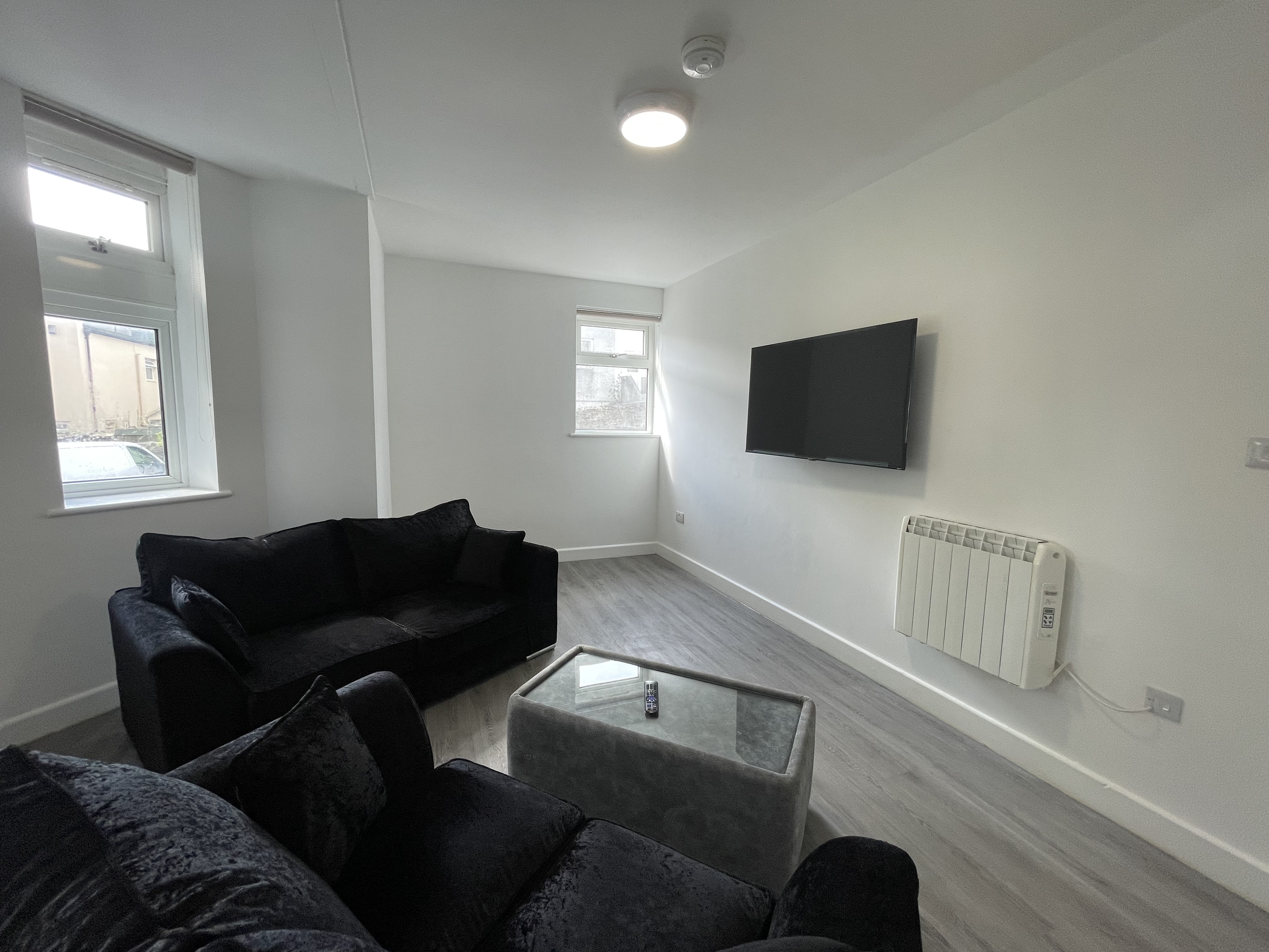 Flat 2 Whitefield House (Price per Room), Plymouth, Devon, PL4 8NH Image 1