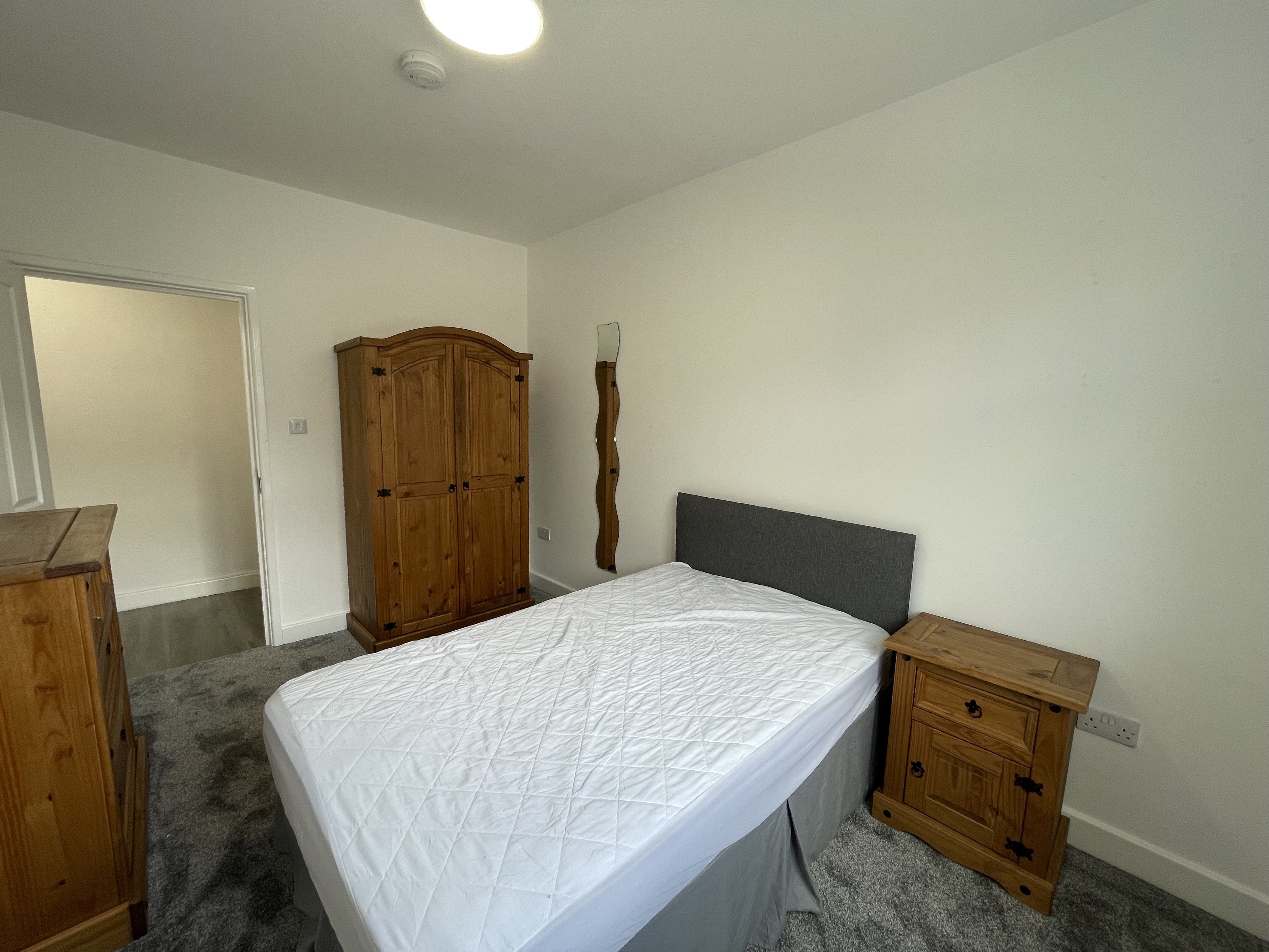 Flat 2 Whitefield House (Price per Room), Plymouth, Devon, PL4 8NH Image 3
