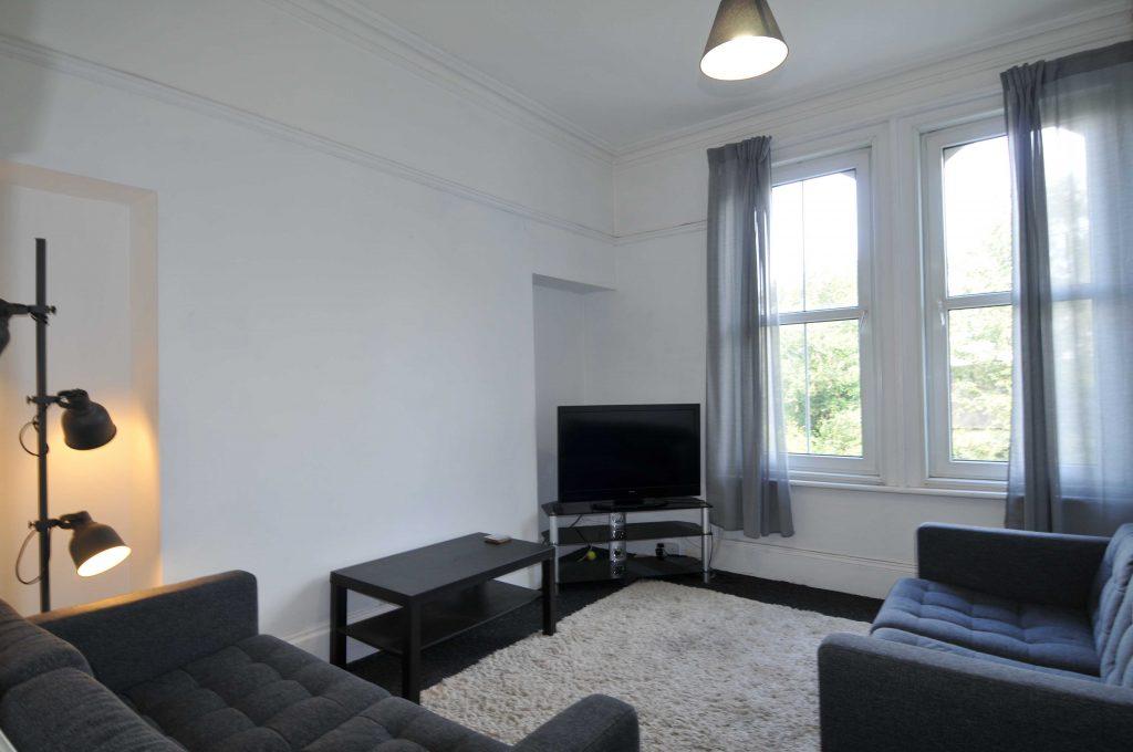14 Napier Terrace - Maisonette 14 Napier Terrace - Maisonette, Plymouth, Devon, PL4 6ER Image 6
