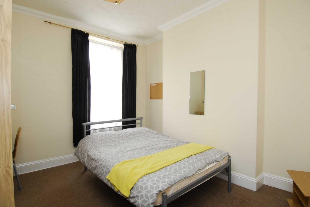 19 Lipson Avenue, Plymouth, Devon, PL4 8SQ Image 6