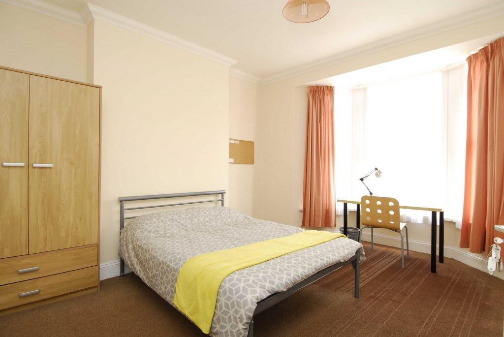 19 Lipson Avenue, Plymouth, Devon, PL4 8SQ Image 7