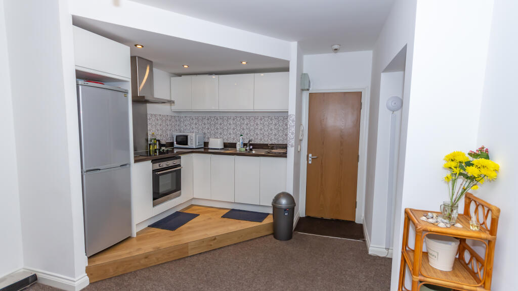 12 Whitefield Tce, Flat 3 Image 2